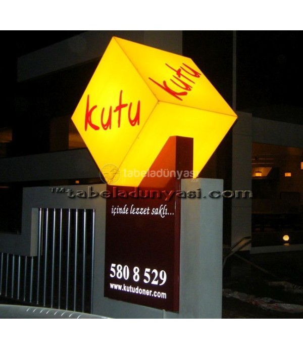 Kutu Döner Totem Tabela