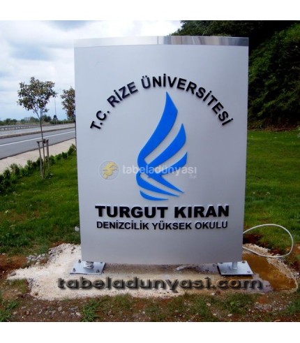 Rize Üniversitesi Totem Tabela