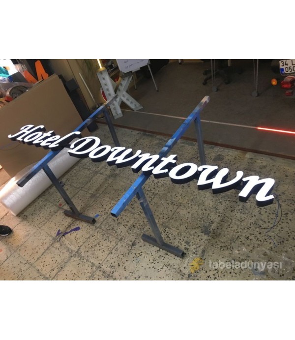 Hotel Downtown Kutu Harf Tabela