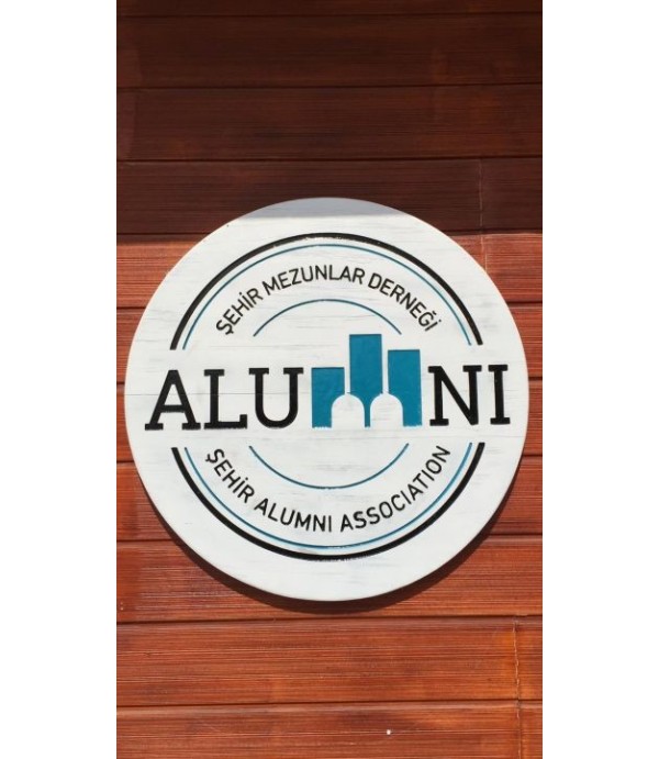Alumnı Şehir Mezunlar Derneği Eskitme Ahşap Oyma