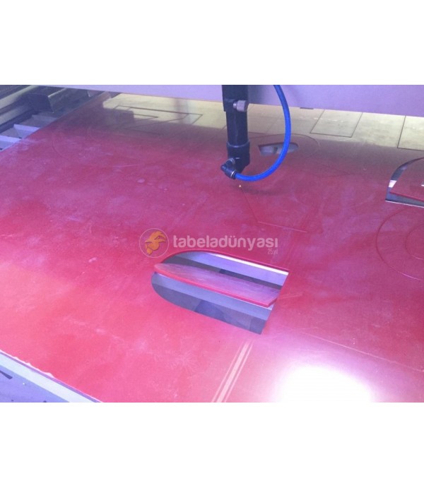 Fason Kırmızı Pleksi Lazer Kesim Uygulama