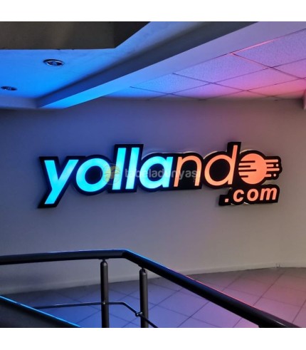 Yollando Işıklı Tabela