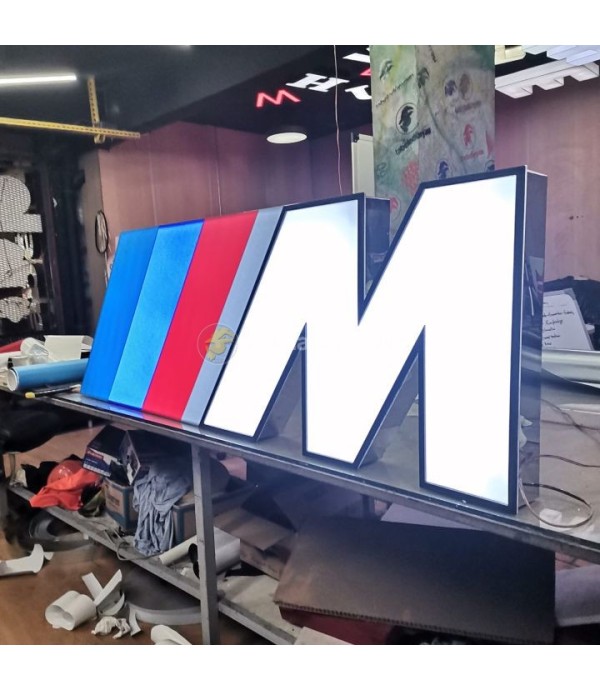 BMW Işıklı Tabela