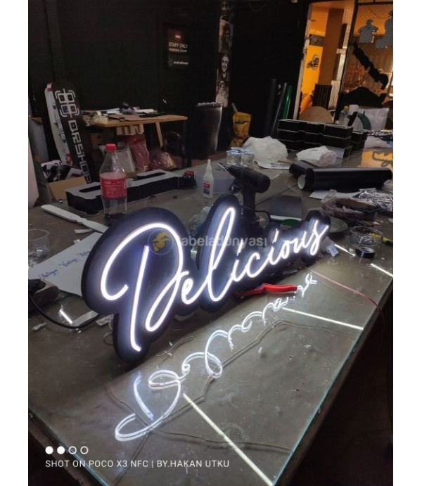 Delicious Neon Hortum Led Tabela