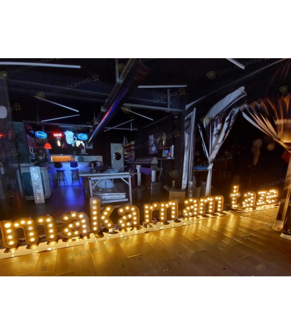 Ampullü retro kutu harf tabela