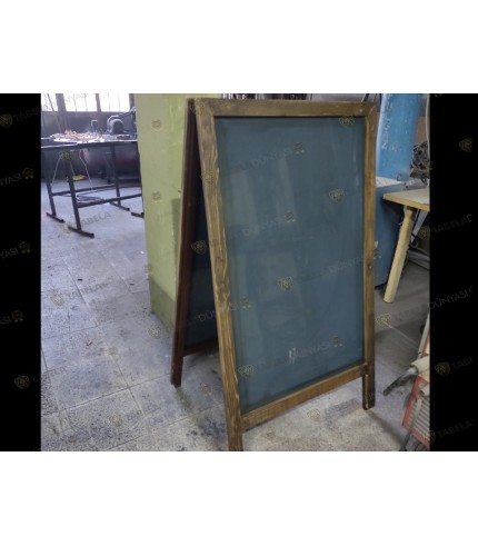 İsviçre kara tahta menü