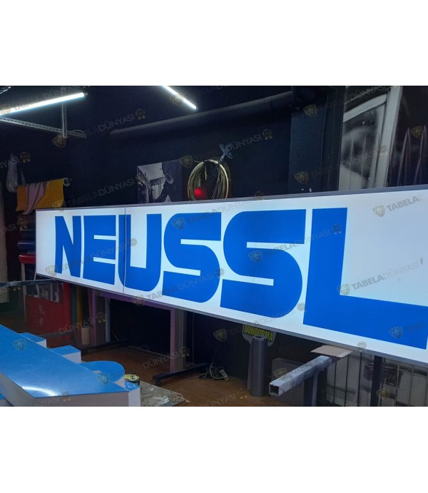 Avusturya ışıklı tabela