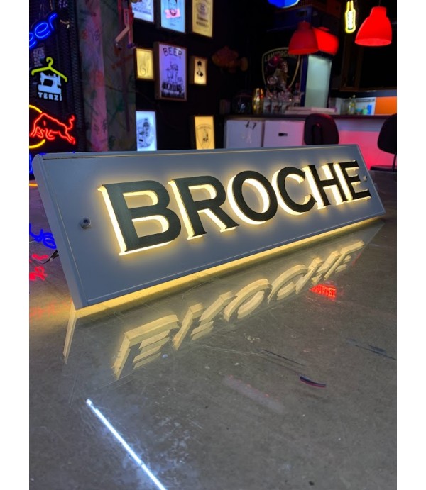Broche Patine Boyalı Işıklı Tabela