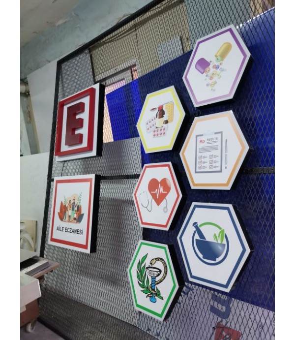 Aile Eczanesi yeni eczane tabelası