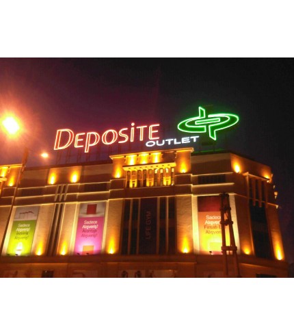 Deposite Outlet çatı tabelası 