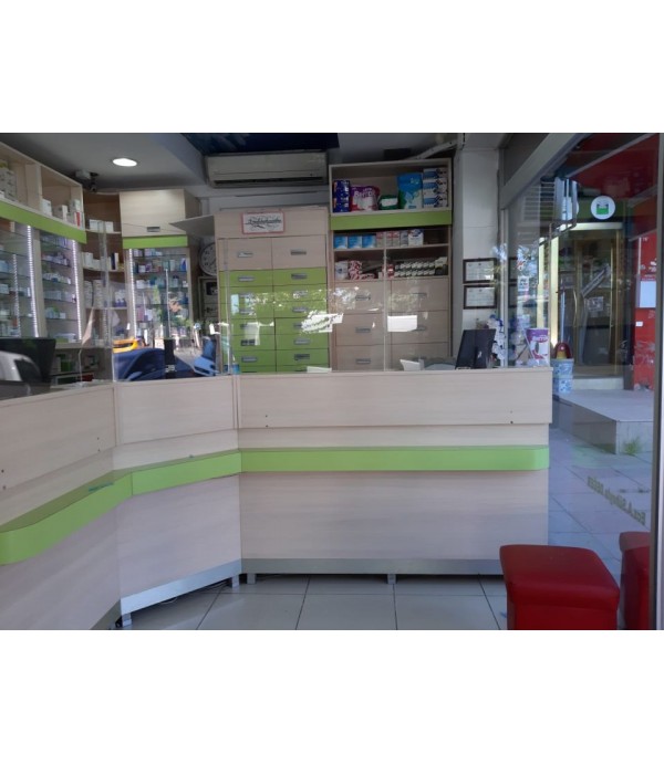 Değer Eczanesi Koruyucu Şeffaf Seperatör