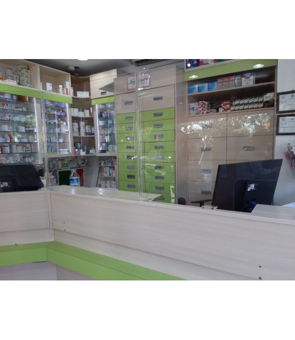 Değer Eczanesi Koruyucu Şeffaf Seperatör