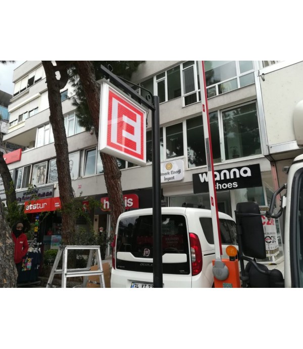 Cadde sağlık E Tabela