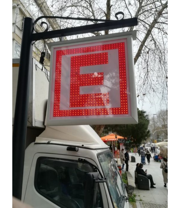 Cadde sağlık E Tabela