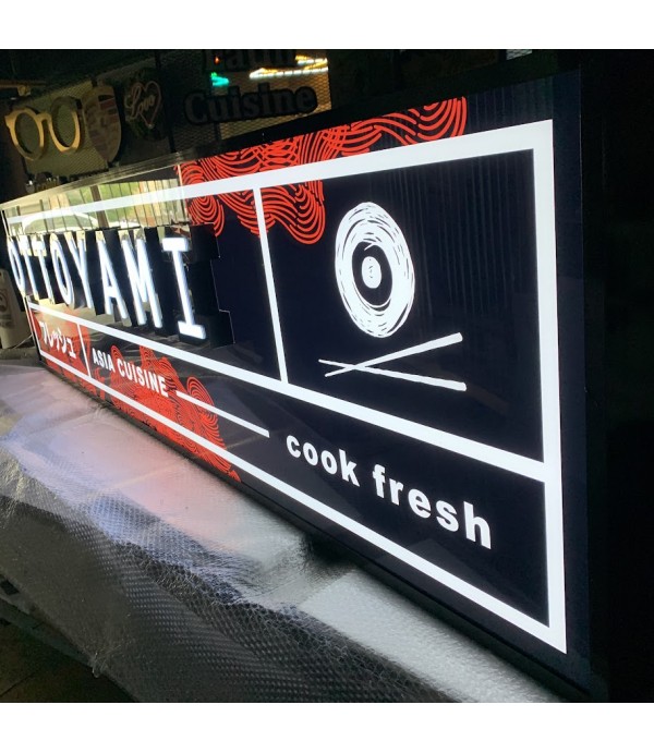 Ottayamı Avusturya ışıklı tabela