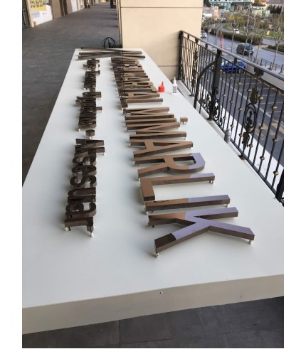 Adem Kartal Mimarlık Işıklı Bronz Kutu Harf Tabela