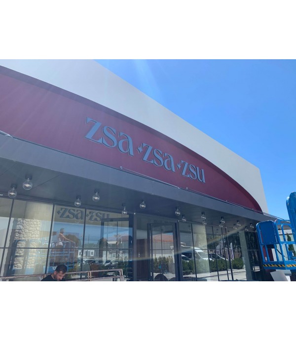 Zsa Zsa Zsu Çeşme Dış Mekan Bronz Işıklı Kutu Harf Tabela