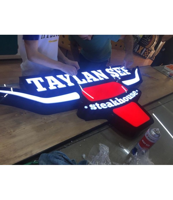 Suadiye Taylan Şef Ahşap Tak üzeri Işıklı Kutu Harf