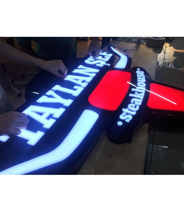 Suadiye Taylan Şef Ahşap Tak üzeri Işıklı Kutu Harf