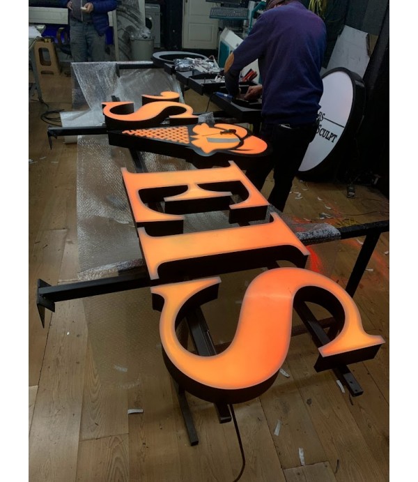 Sarah’s Almanya rgb LED kutu harf tabela