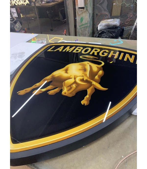 Işıklı Lamborghini Logosu