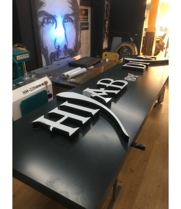 Hijab Moda Evi Almanya  Işıklı Pleksi Kutu Harf Tabela