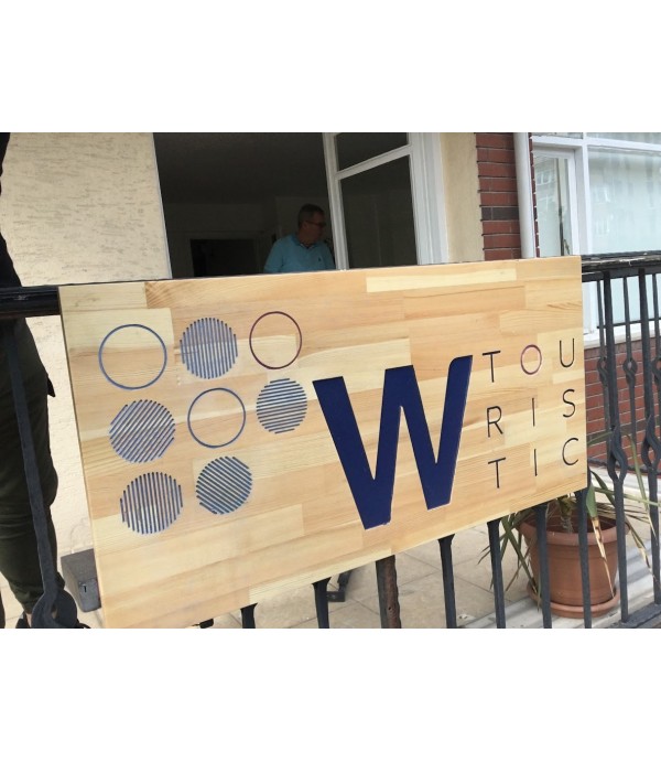 W Tourıstıc Caddebostan Ahşap Tabela