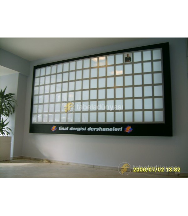 Final Dergisi Dershaneleri Işıltılı ve Şık Tabela