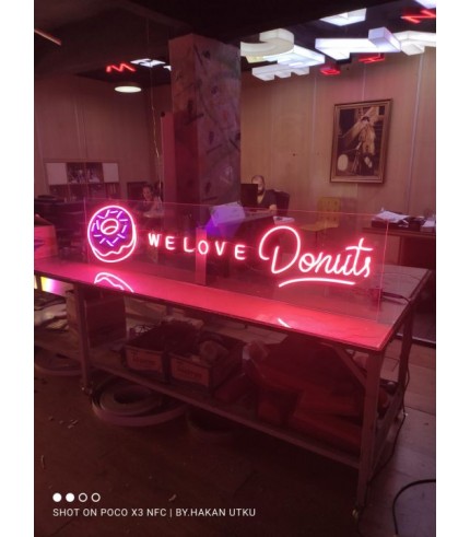 Şeffaf Pleksiglass Zemin Oyma Neon Hortum Led Tabelalar