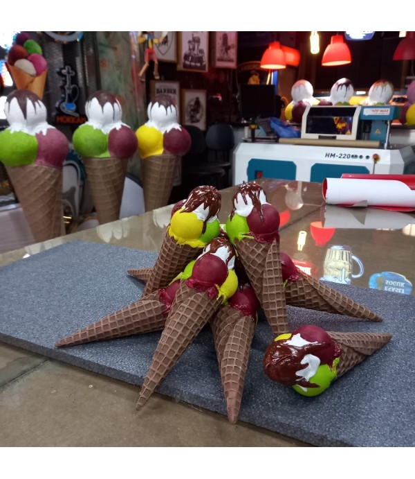 Küçük maket dondurma