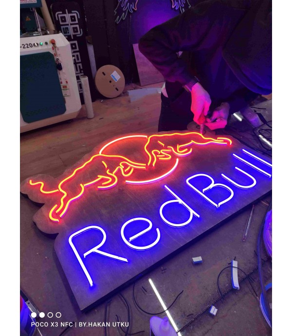Red Bull Amerika neon hortum led tabelaları