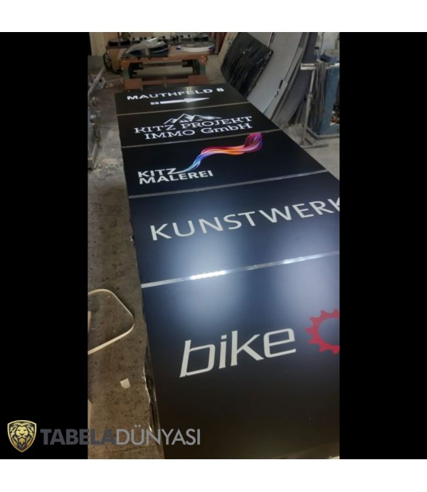 Avusturya Işıksız Çift Taraflı Totem Tabela