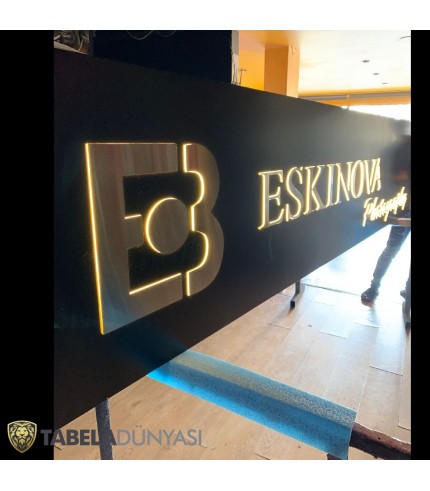 Eskinova Photography kesme krom harf Işıklı tabela