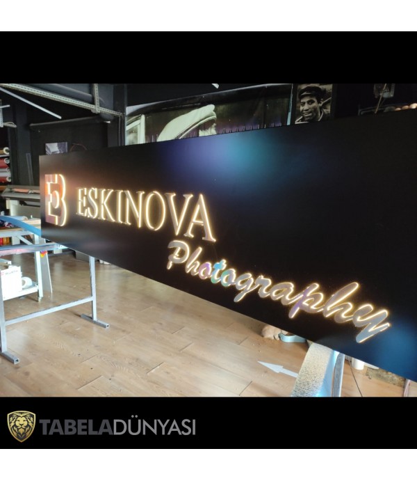 Eskinova Photography kesme krom harf Işıklı tabela
