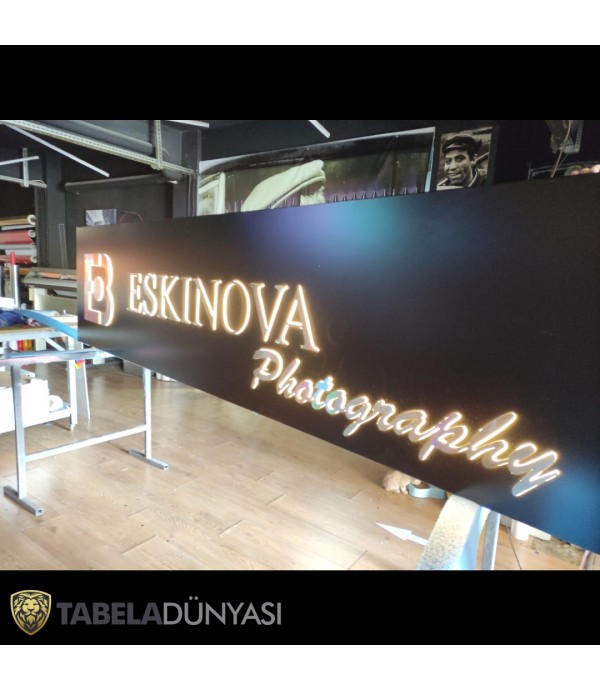 Eskinova Photography kesme krom harf Işıklı tabela