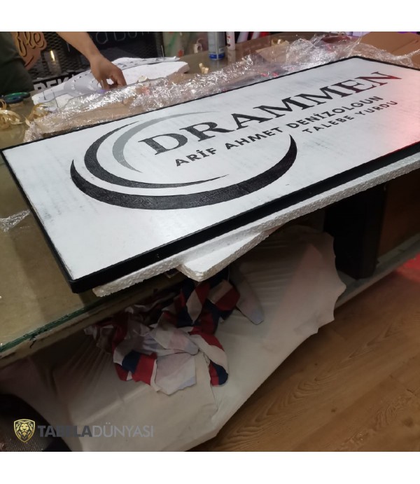 Drammen Ahşap Oyma Tabela