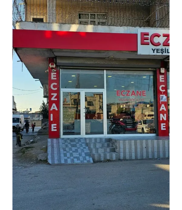 Yeşilbağ Eczanesi Kübik Kabartma Harf Eczane Tabelası