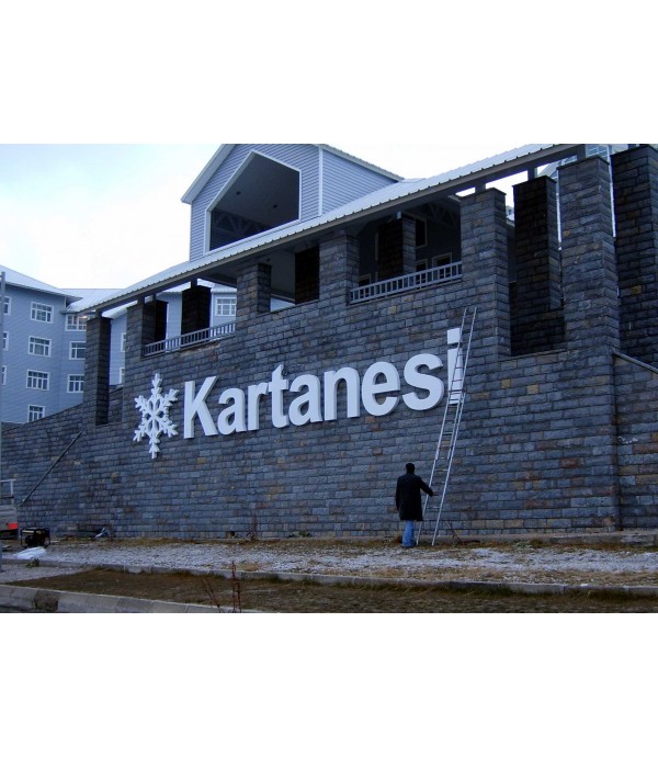 Kartanesi Hotel Çatı Tabela