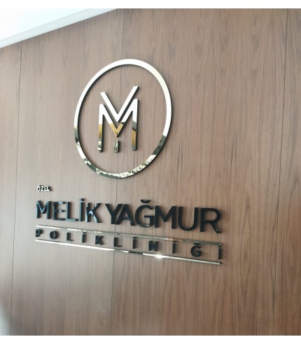 Melik Yağmur Poliklinik Pleksi Kabartma Harf Banko Çalışması
