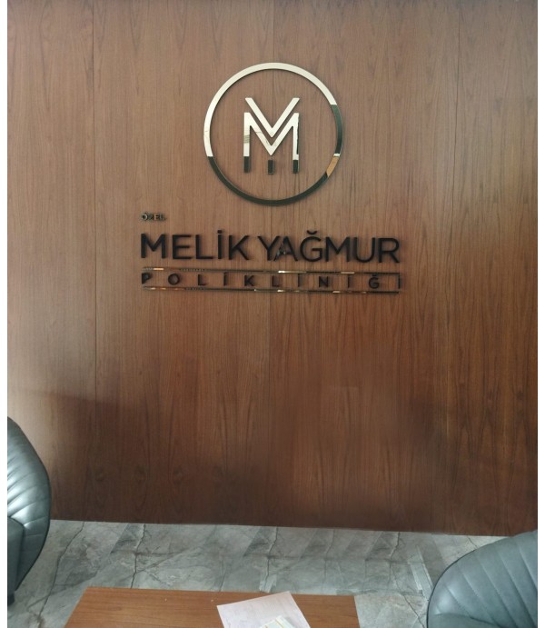 Melik Yağmur Poliklinik Pleksi Kabartma Harf Banko Çalışması