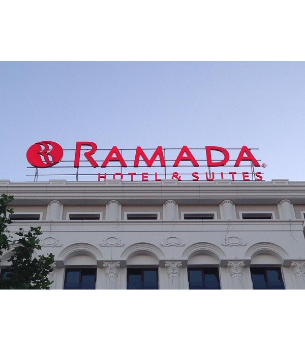 Ramada Hotel Plaza Çatı Tabela