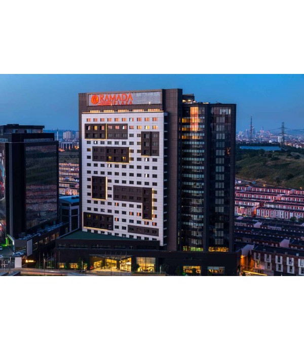Ramada Plaza Tekstilkent Çatı tabelası