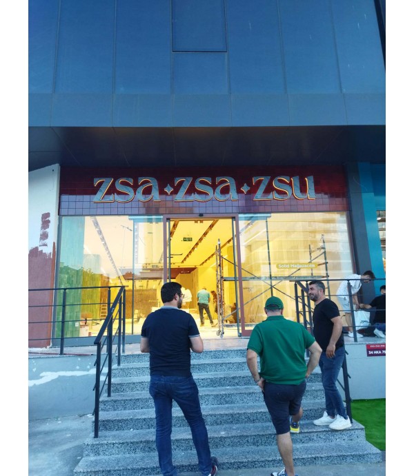 Zsa Zsa Zsu Küçükyalı Mağaza Tabelası