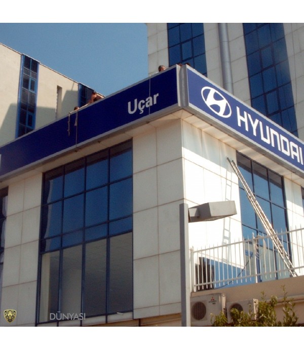 Hyundai Bayisi Işıklı Tabela