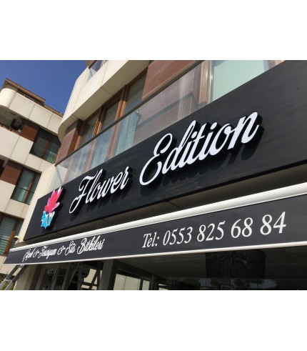 Flower Edition Eskitme Metal Zemin Işıklı Pleksi Kutu