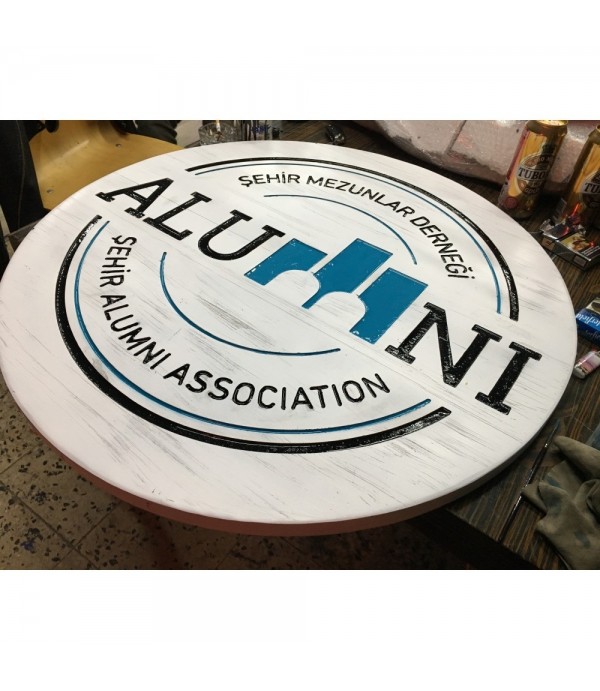 Alumnı Şehir Mezunlar Derneği Eskitme Ahşap Oyma