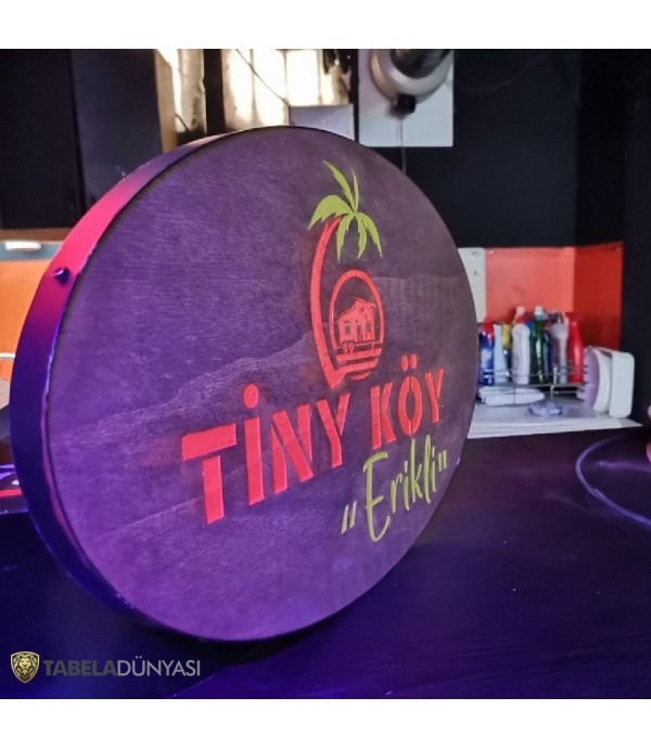 Tiny Köy Ahşap Tabela