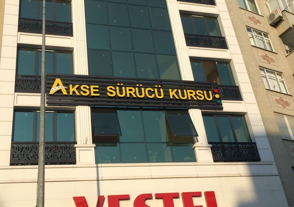 Akse Surucu Kursu Icten Led Aydınlatma Pleksı Kutu Harf Tabela