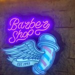 Barber Shop Almanya Ahsap Zemin li Neon Gorunumlu Hortum Led 3D Led Tabela