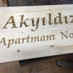 Ahsap Apartman Tabelası